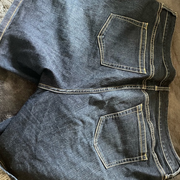 Torrid Dark Wash Jean Shorts - Picture 2 of 6